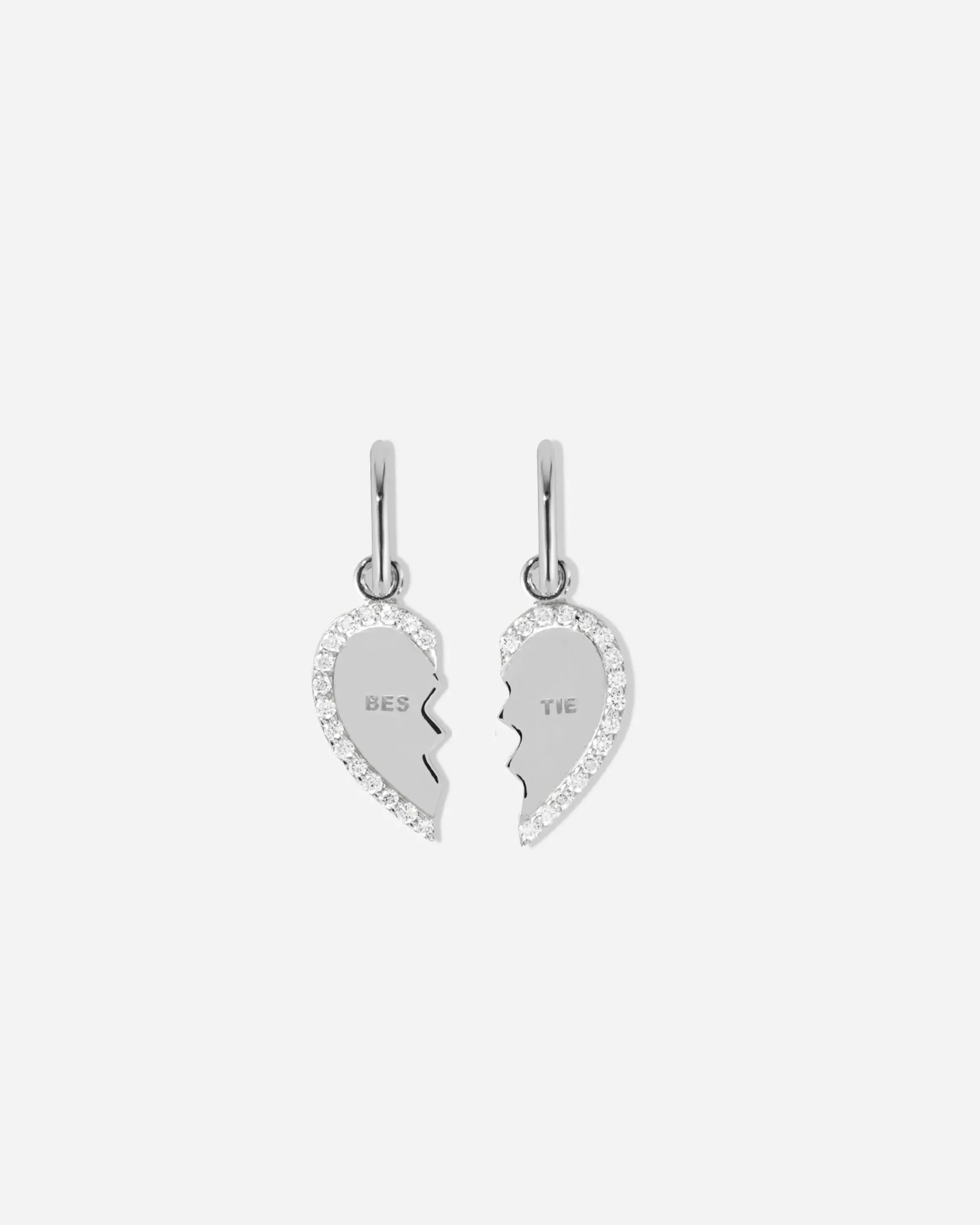 amiti_charm_set_5.webp BRUNA The Label Amitié Charm Set^ Filigraner Schmuck | Kettenanhänger