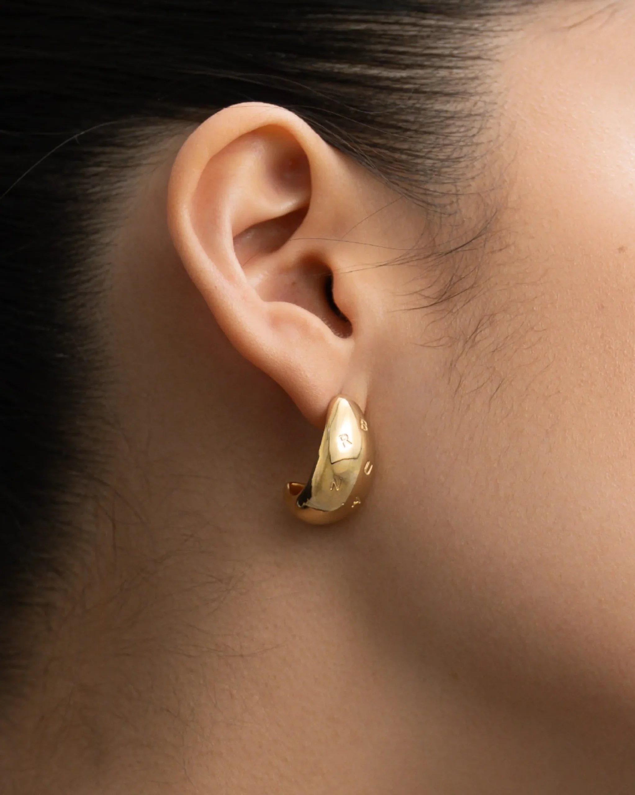 drop_logo_earrings_3.webp BRUNA The Label Drop Logo Earrings^ Drop