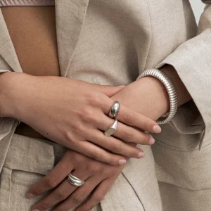 BRUNA The Label Leon Ring^ Statement