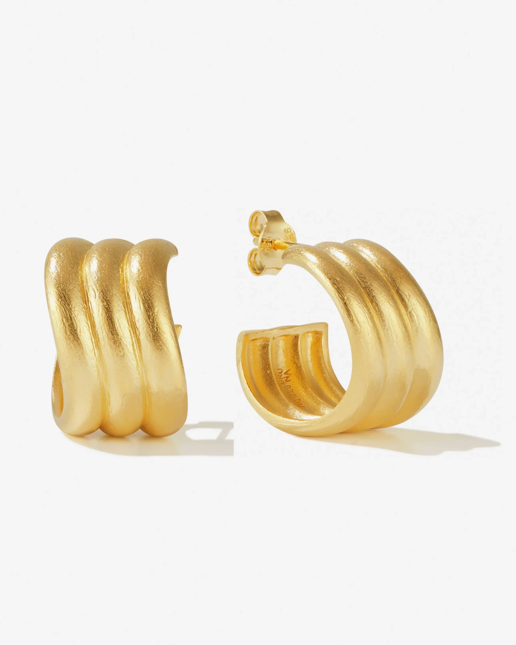 marea_earrings_1.webp BRUNA The Label Marea Earrings^ Creolen