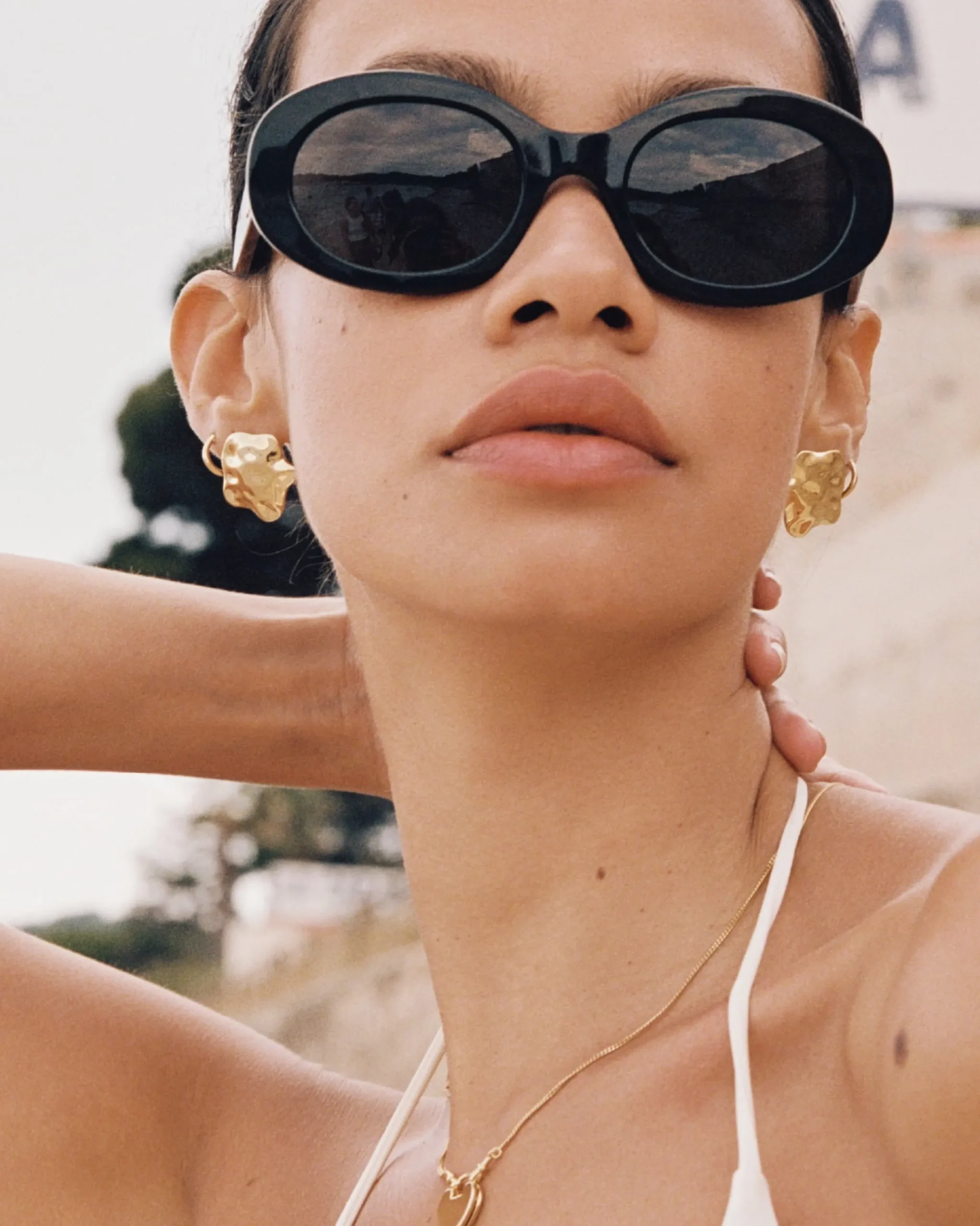 mimosa_medium_hoops_2.webp BRUNA The Label Mimosa Medium Hoops^ Creolen
