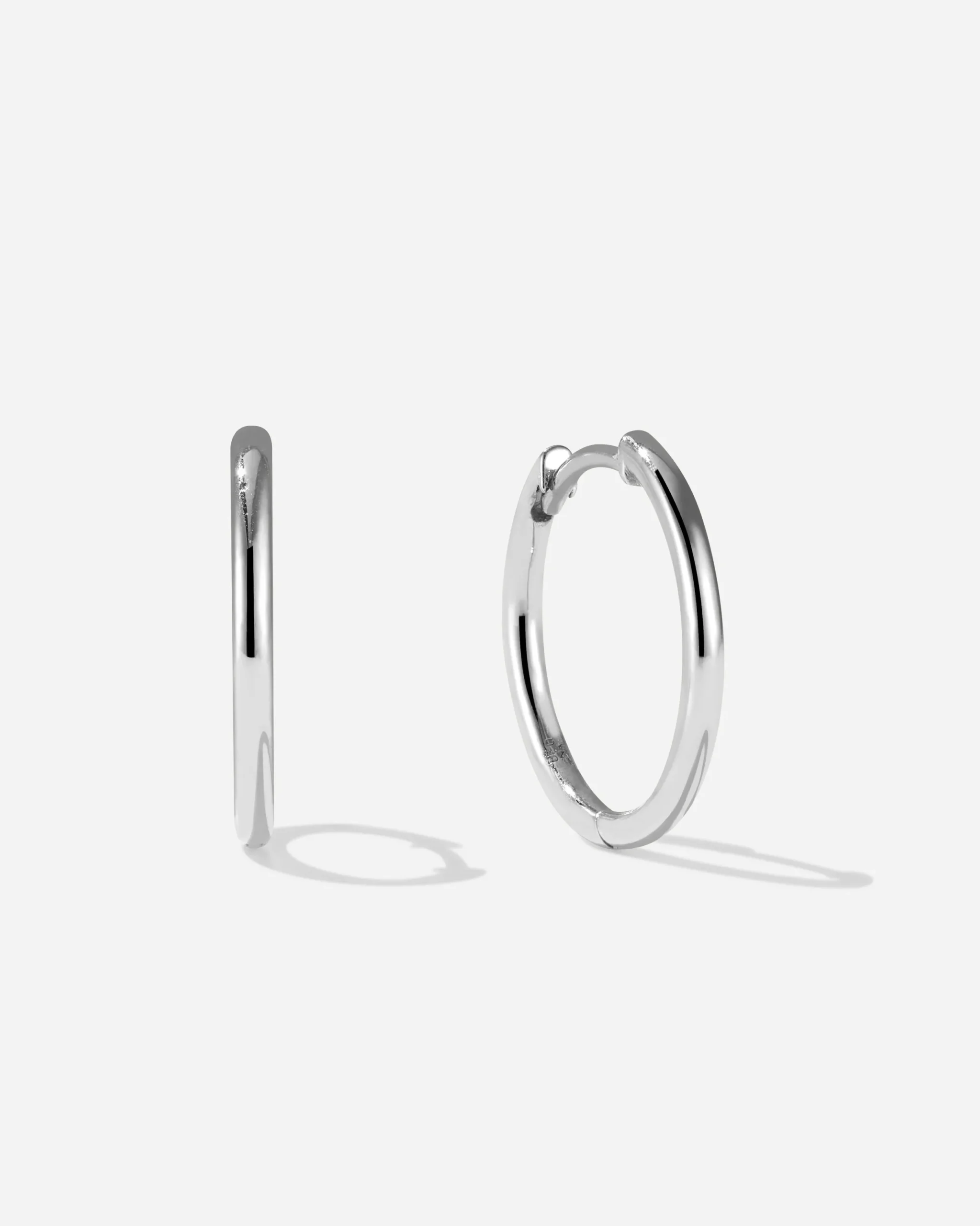 mimosa_medium_hoops_6.webp BRUNA The Label Mimosa Medium Hoops^ Creolen
