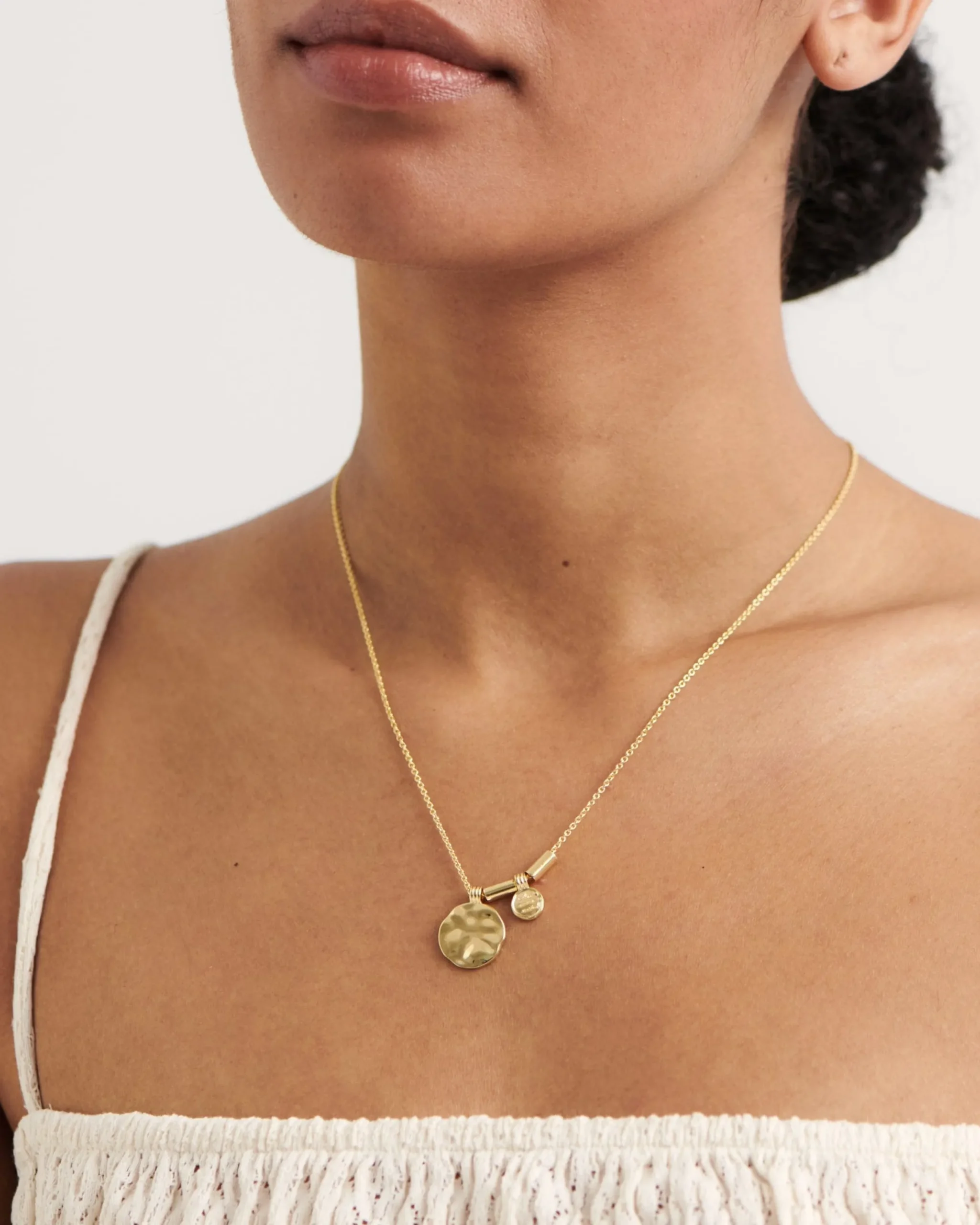 nyon_necklace_1.webp BRUNA The Label Nyon Necklace^ Charms | Filigrane Ketten