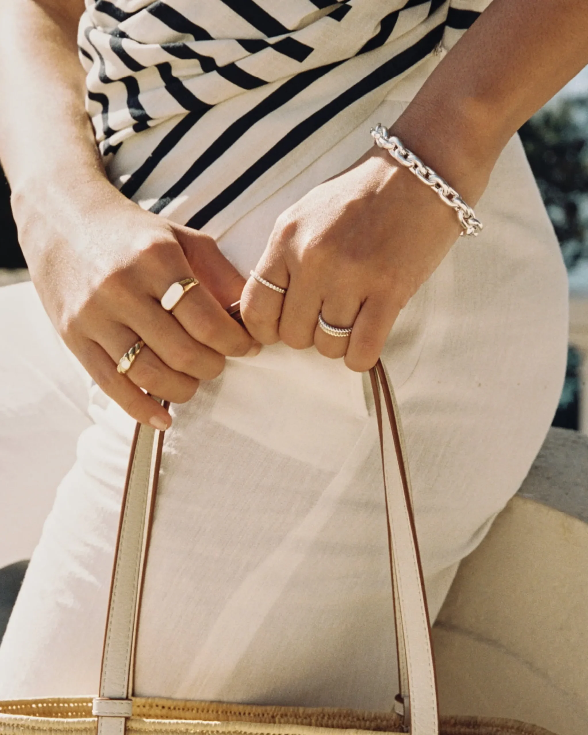 roussillon_pearl_ring_5.webp BRUNA The Label Roussillon Pearl Ring^ Verlobung | Perlen