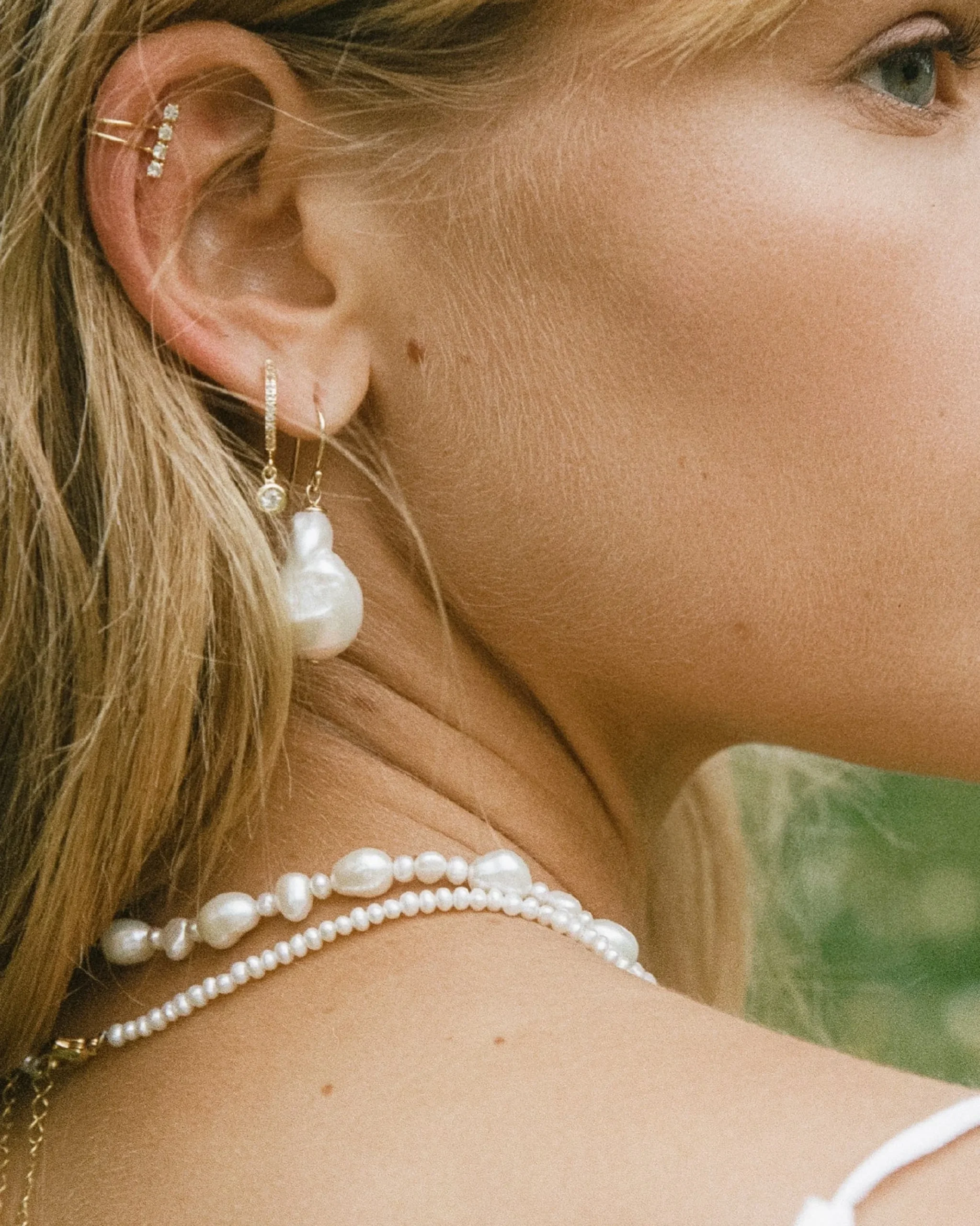 ruby_topaz_earcuff_4.webp BRUNA The Label Ruby Topaz Earcuff^ Earcuffs