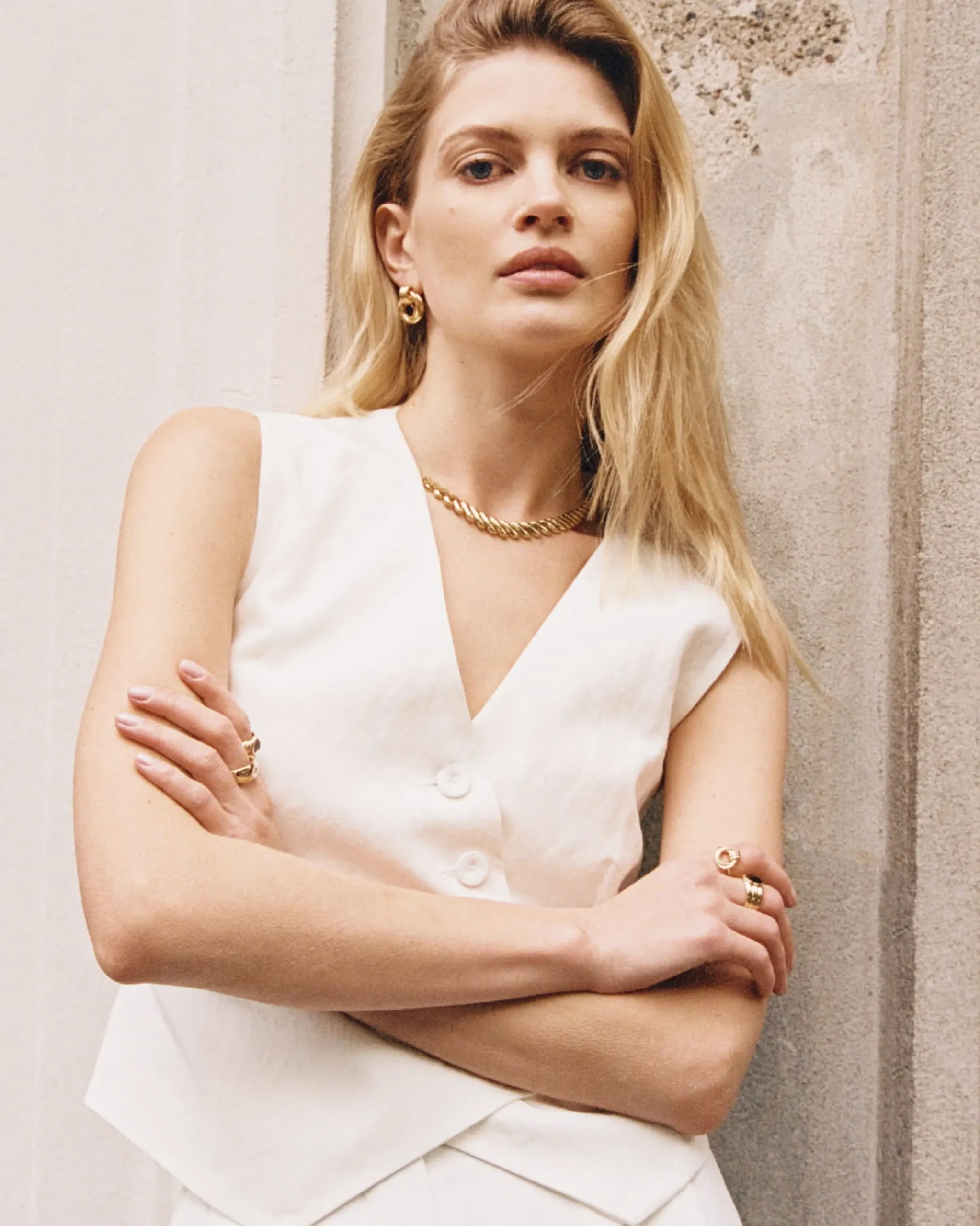 tuscany_loop_onyx_earring_6.webp BRUNA The Label Tuscany Loop Onyx Earrings^ Studs